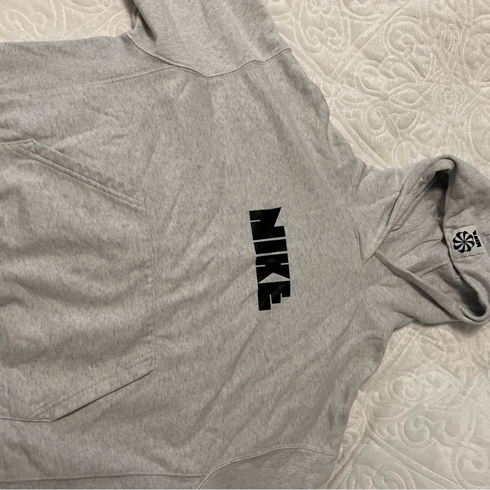 Nike Light Gray Sweatshirt